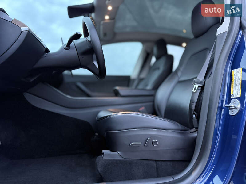 Позашляховик / Кросовер Tesla Model Y 2021 в Харкові