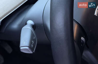 Внедорожник / Кроссовер Tesla Model Y 2021 в 