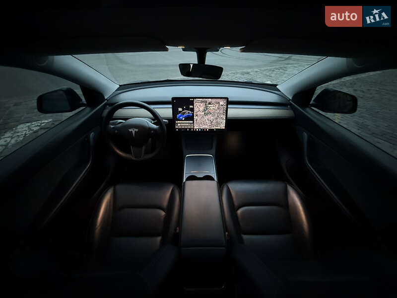 Позашляховик / Кросовер Tesla Model Y 2021 в Харкові