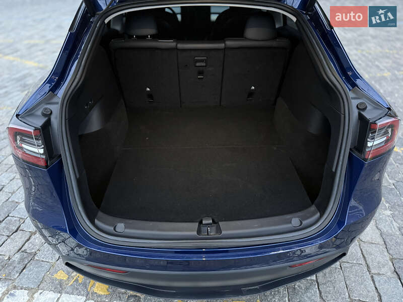 Позашляховик / Кросовер Tesla Model Y 2021 в Харкові