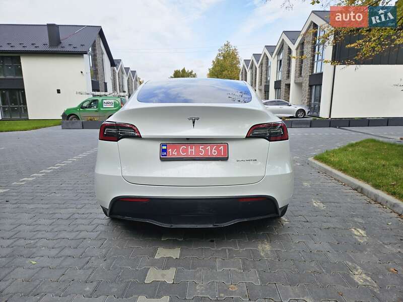 Внедорожник / Кроссовер Tesla Model Y 2023 в Тернополе