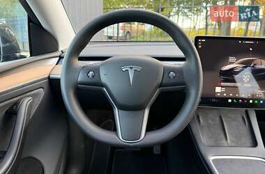 Позашляховик / Кросовер Tesla Model Y 2023 в 