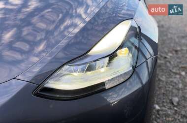 Позашляховик / Кросовер Tesla Model Y 2023 в 