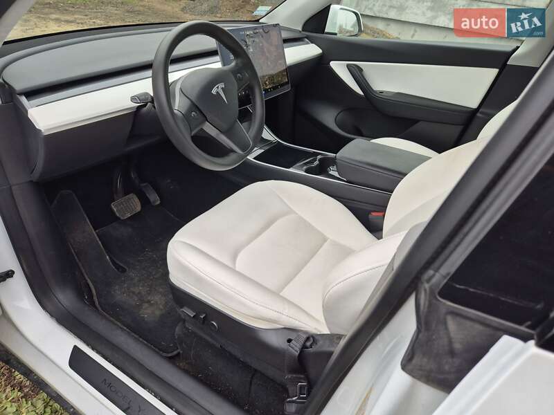 Внедорожник / Кроссовер Tesla Model Y 2020 в Луцке