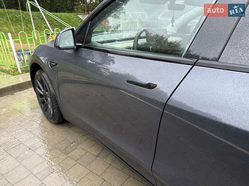 Внедорожник / Кроссовер Tesla Model Y 2022 в Львове