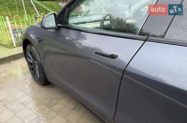 Позашляховик / Кросовер Tesla Model Y 2022 в 
