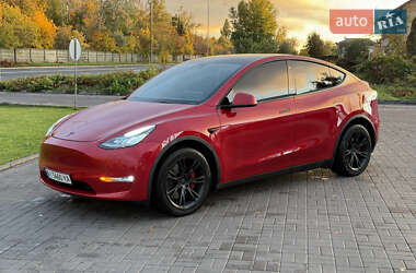 Tesla Model Y 2021