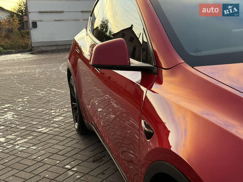 Позашляховик / Кросовер Tesla Model Y 2021 в Києві