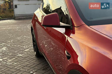 Внедорожник / Кроссовер Tesla Model Y 2021 в 