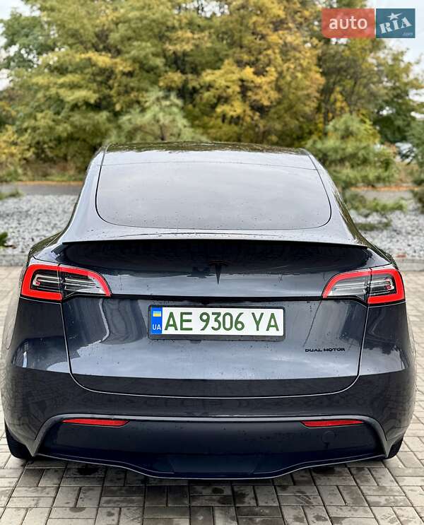 Позашляховик / Кросовер Tesla Model Y 2024 в Дніпрі