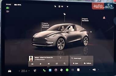 Позашляховик / Кросовер Tesla Model Y 2024 в 