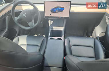 Внедорожник / Кроссовер Tesla Model Y 2021 в 
