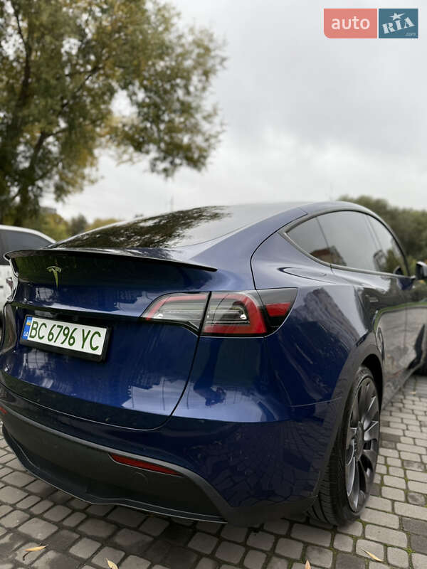 Позашляховик / Кросовер Tesla Model Y 2023 в Львові