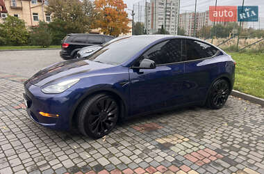 Позашляховик / Кросовер Tesla Model Y 2023 в 