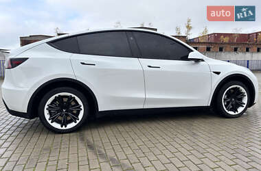 Внедорожник / Кроссовер Tesla Model Y 2023 в 