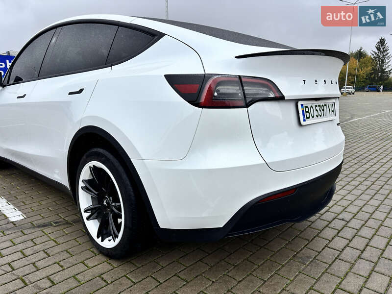 Внедорожник / Кроссовер Tesla Model Y 2023 в Тернополе фото 25 Внедорожник / Кроссовер Tesla Model Y 2023 в Тернополе