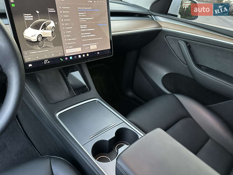 Внедорожник / Кроссовер Tesla Model Y 2023 в Тернополе фото 42 Внедорожник / Кроссовер Tesla Model Y 2023 в Тернополе