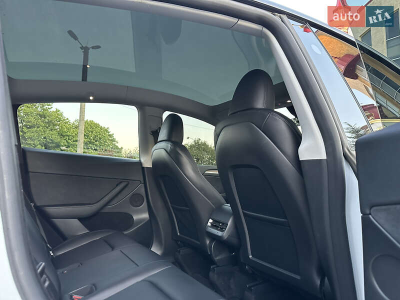 Внедорожник / Кроссовер Tesla Model Y 2023 в Тернополе фото 55 Внедорожник / Кроссовер Tesla Model Y 2023 в Тернополе