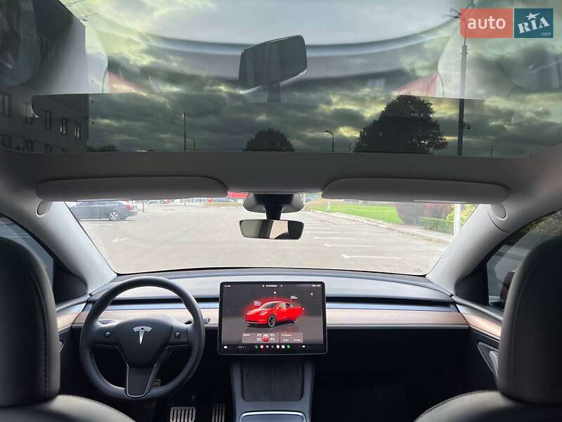 Внедорожник / Кроссовер Tesla Model Y 2023 в Киеве