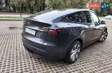 Внедорожник / Кроссовер Tesla Model Y 2024 в 