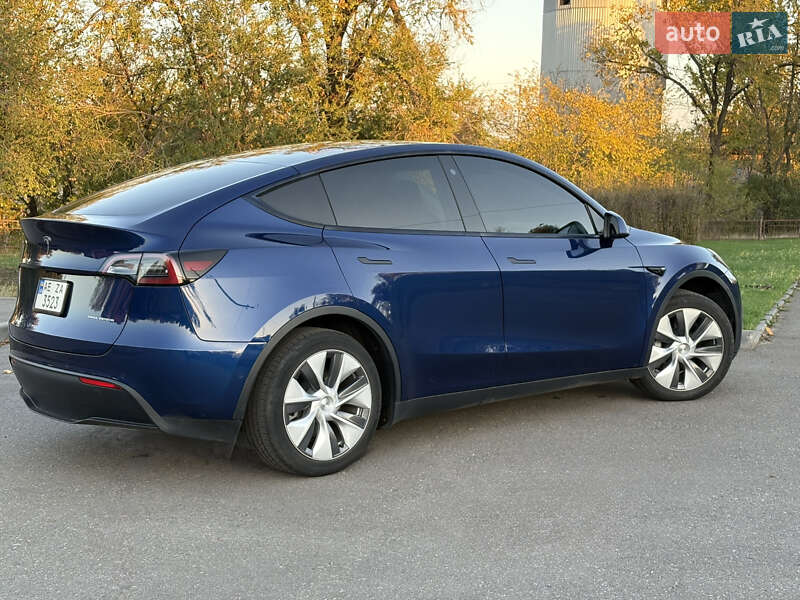 Tesla Model Y 2022