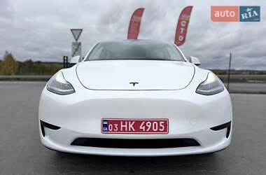 Позашляховик / Кросовер Tesla Model Y 2024 в 