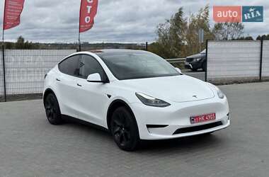 Позашляховик / Кросовер Tesla Model Y 2024 в 