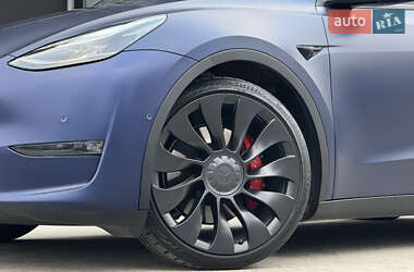 Внедорожник / Кроссовер Tesla Model Y 2021 в 