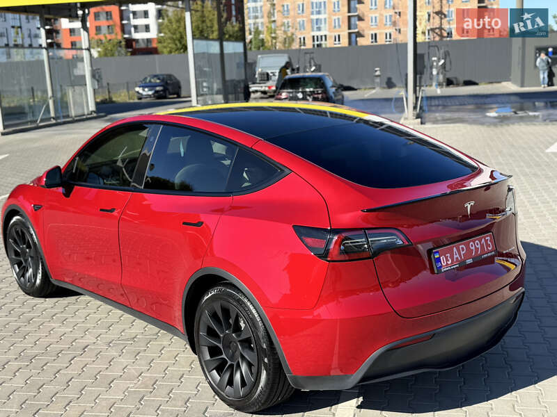 Позашляховик / Кросовер Tesla Model Y 2020 в Києві