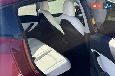 Внедорожник / Кроссовер Tesla Model Y 2020 в Киеве