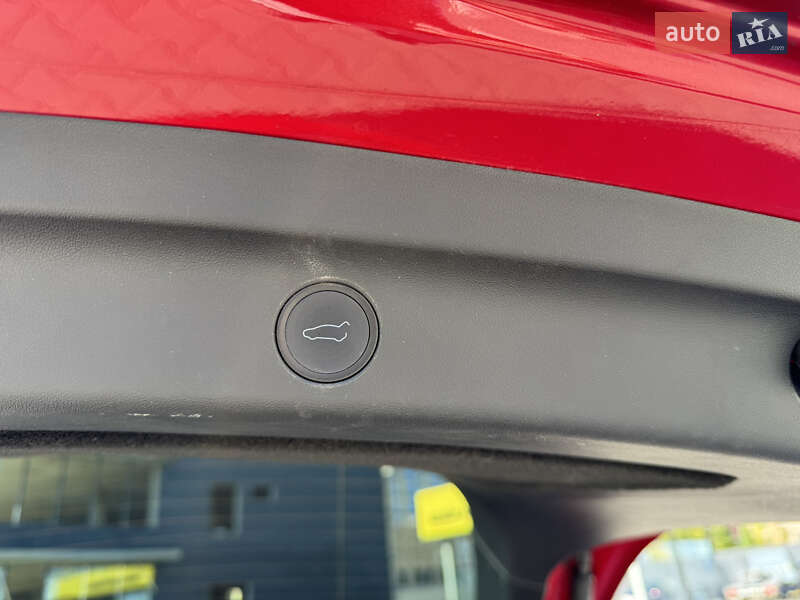 Позашляховик / Кросовер Tesla Model Y 2020 в Києві