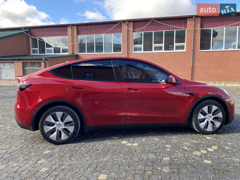 Позашляховик / Кросовер Tesla Model Y 2022 в Дунаївцях фото 10 Позашляховик / Кросовер Tesla Model Y 2022 в Дунаївцях