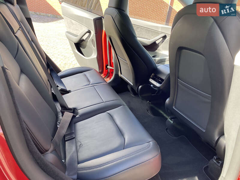 Позашляховик / Кросовер Tesla Model Y 2022 в Дунаївцях фото 26 Позашляховик / Кросовер Tesla Model Y 2022 в Дунаївцях