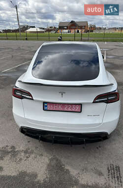 Внедорожник / Кроссовер Tesla Model Y 2022 в 