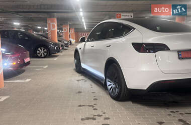 Внедорожник / Кроссовер Tesla Model Y 2023 в 