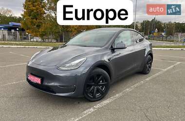 Внедорожник / Кроссовер Tesla Model Y 2023 в Киеве