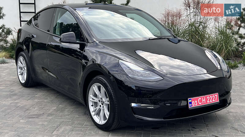 Внедорожник / Кроссовер Tesla Model Y 2023 в 