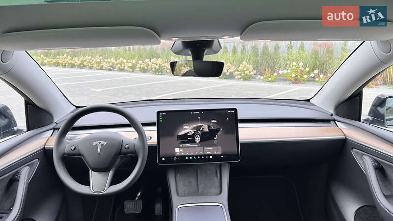 Внедорожник / Кроссовер Tesla Model Y 2023 в Луцке