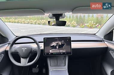 Внедорожник / Кроссовер Tesla Model Y 2023 в 