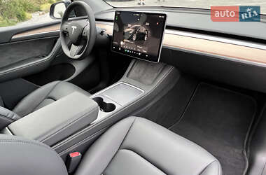 Внедорожник / Кроссовер Tesla Model Y 2023 в 