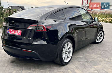 Внедорожник / Кроссовер Tesla Model Y 2023 в 