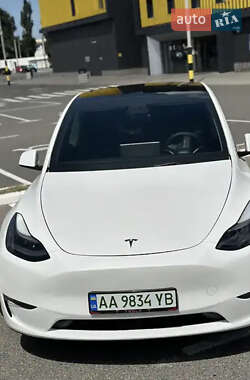 Позашляховик / Кросовер Tesla Model Y 2023 в 
