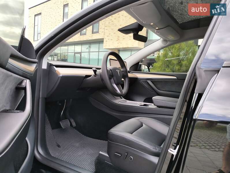 Позашляховик / Кросовер Tesla Model Y 2022 в Хмельницькому фото 23 Позашляховик / Кросовер Tesla Model Y 2022 в Хмельницькому
