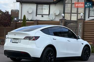 Позашляховик / Кросовер Tesla Model Y 2021 в 