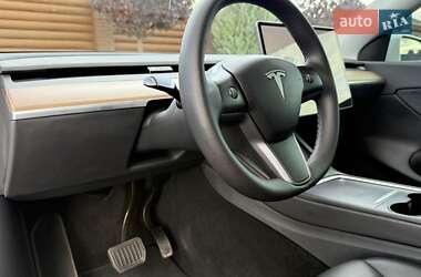 Позашляховик / Кросовер Tesla Model Y 2021 в 