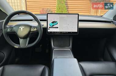 Позашляховик / Кросовер Tesla Model Y 2021 в 