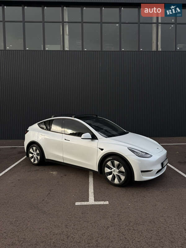 Позашляховик / Кросовер Tesla Model Y 2020 в Києві