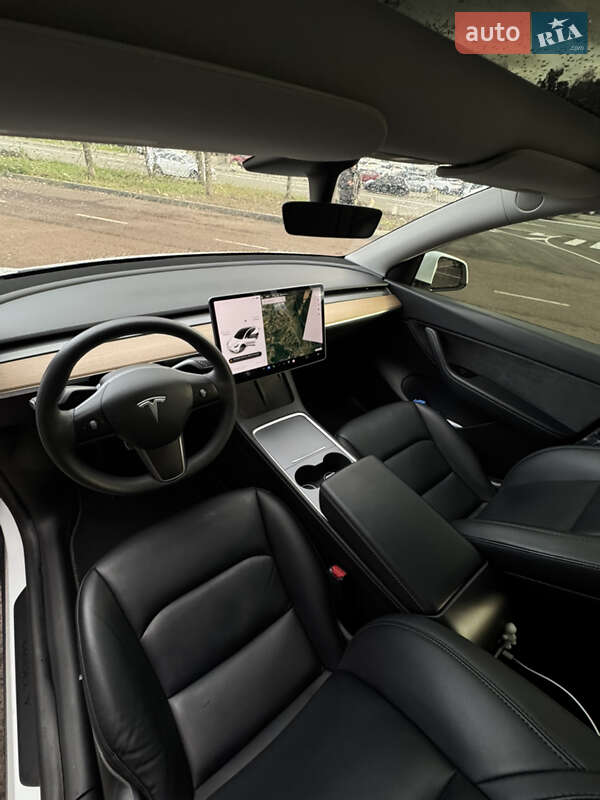 Позашляховик / Кросовер Tesla Model Y 2020 в Києві