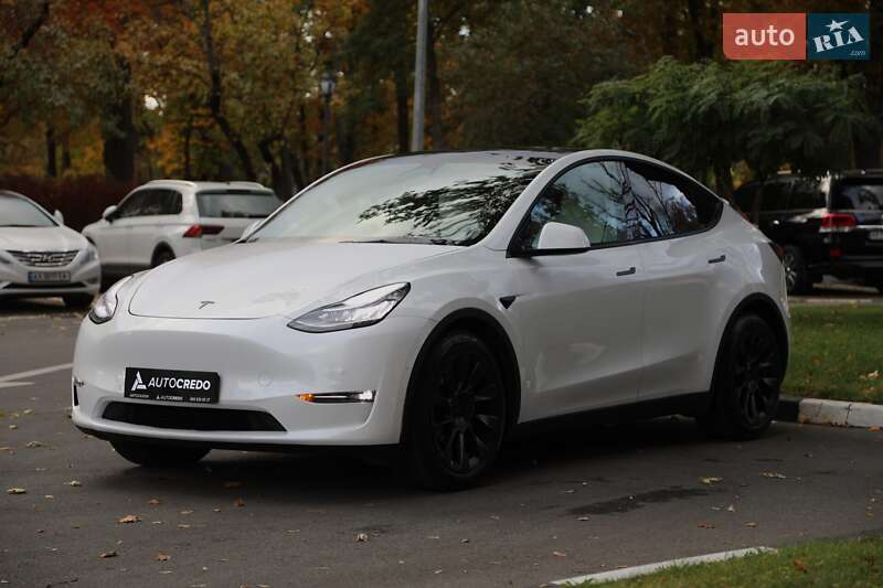 Tesla Model Y 2021