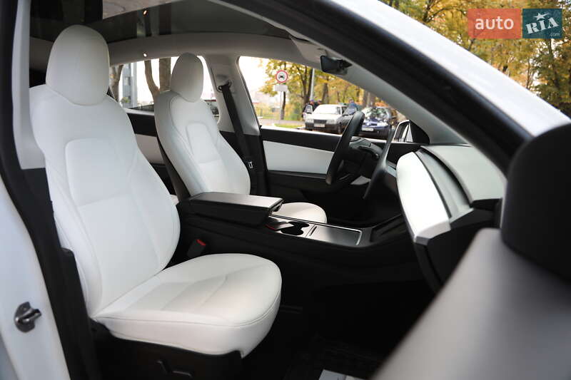 Позашляховик / Кросовер Tesla Model Y 2021 в Харкові фото 10 Позашляховик / Кросовер Tesla Model Y 2021 в Харкові